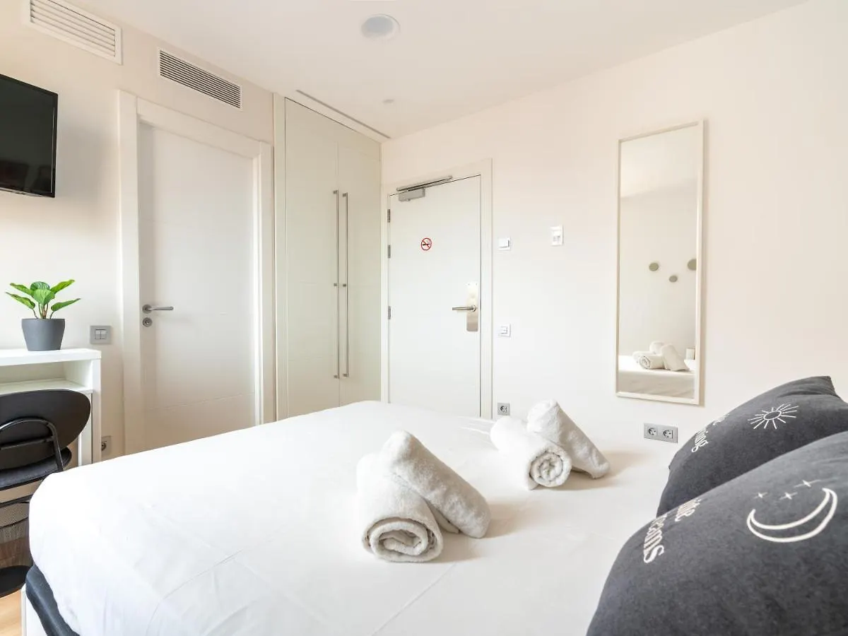 Limehome Barcelona Carrer De Fontcoberta - Digital Access Spanje